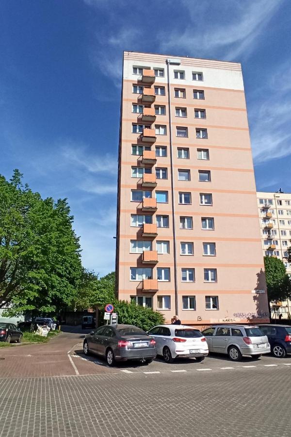 Enhet i Long Gardens på 46 kvm, med 3 soverom, 1 bad Gdańsk Eksteriør bilde